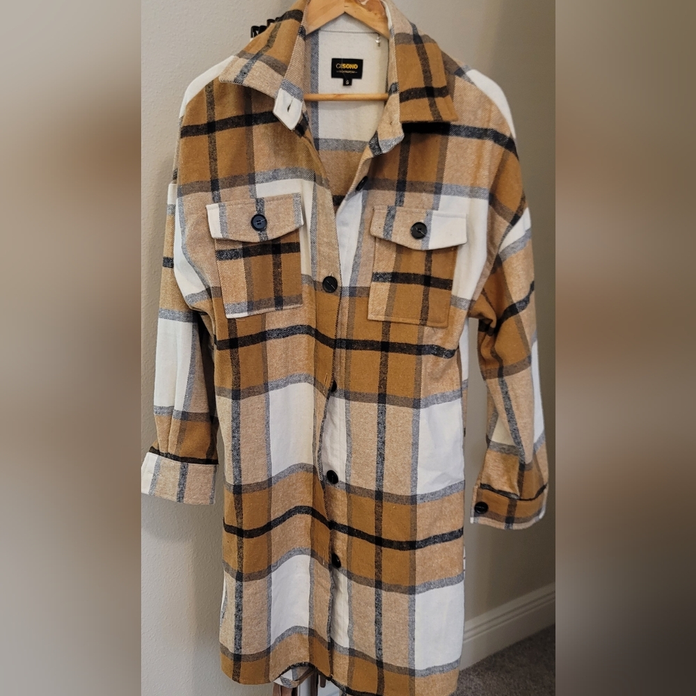 CI SONO flannel long shirt jacket. Pre-Owned like new